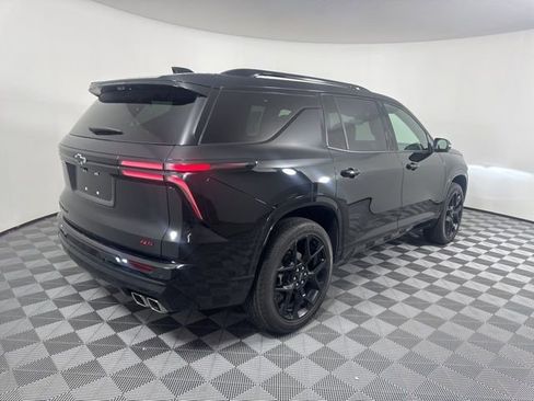 Used 2024 Chevrolet Traverse RS AWD/4WD image 3