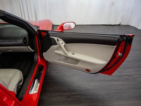 Used 2008 Chevrolet Corvette Convertible w/ Preferred Equipment Group image 16