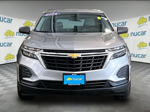 Used 2024 Chevrolet Equinox LS w/ LS Convenience Package FWD image 2