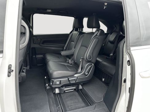 Certified 2024 Honda Odyssey Sport image 19