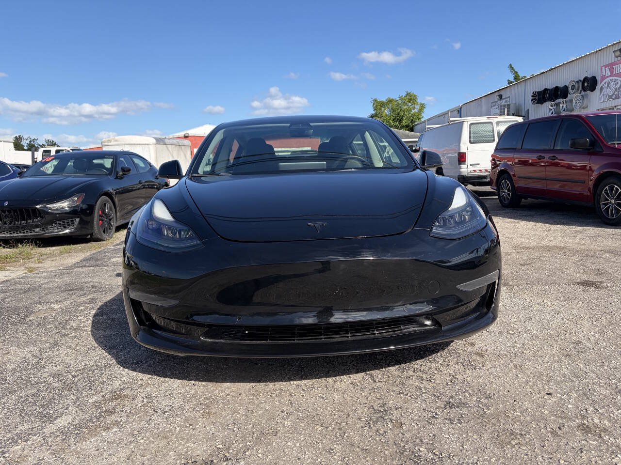 Used 2022 Tesla Model 3 RWD image 2