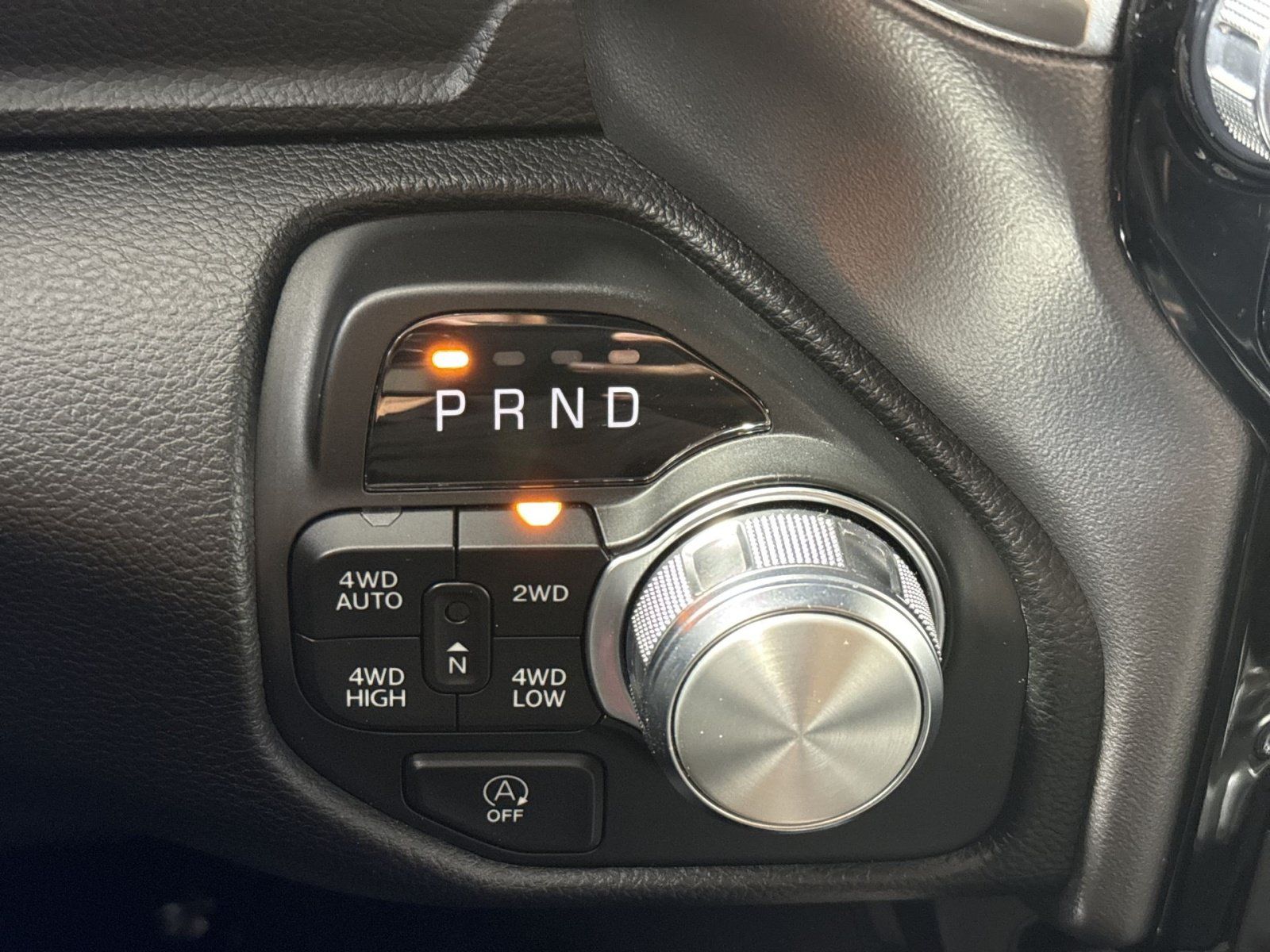 Used 2023 RAM 1500 Laramie AWD/4WD image 23