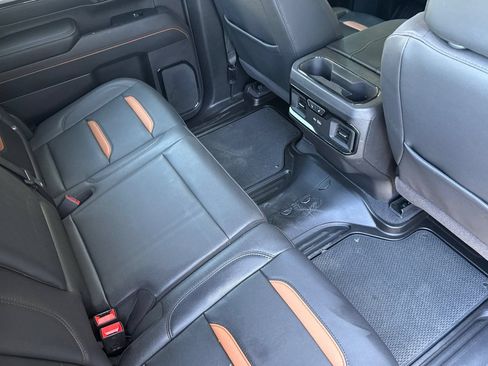 Used 2025 GMC Sierra 2500 AT4 w/ AT4 Premium Plus Package AWD/4WD image 16