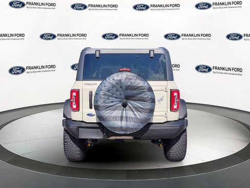 Certified 2022 Ford Bronco Everglades AWD/4WD image 4