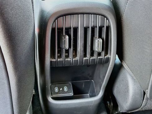 Used 2025 Hyundai Kona SEL FWD image 24
