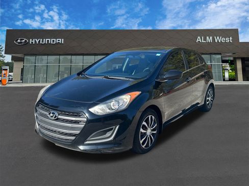 Used 2016 Hyundai Elantra GT image 1