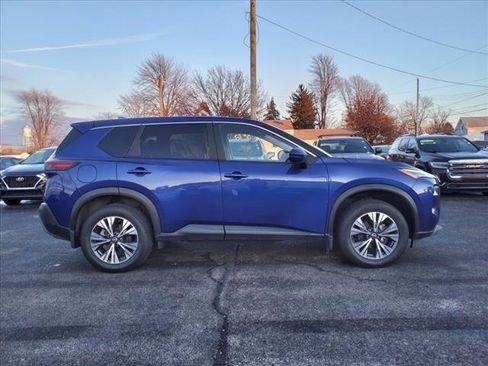 Used 2023 Nissan Rogue SV image 5