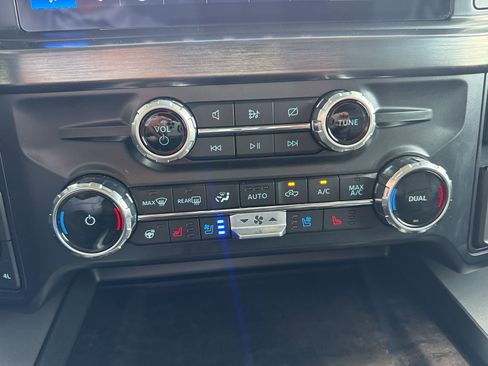 Certified 2024 Ford F250 Lariat w/ Lariat Ultimate Package image 33