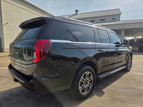 New 2026 Ford Expedition Max Active RWD image 5