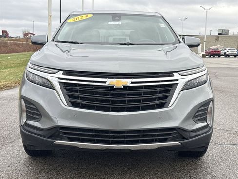 Used 2024 Chevrolet Equinox LT image 3