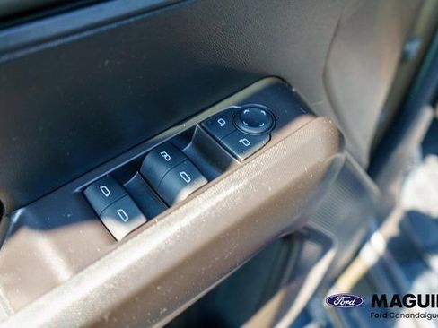 Used 2024 Chevrolet Colorado Trail Boss w/ Advanced Trailering Package AWD/4WD image 16