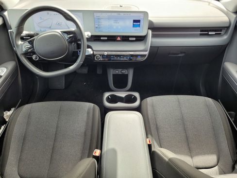 Certified 2024 Hyundai Ioniq 5 SEL image 18