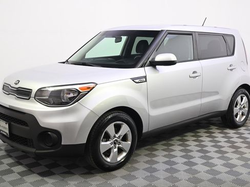 Used 2017 Kia Soul image 2