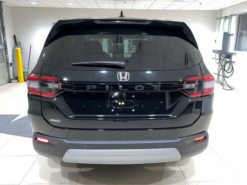 New 2025 Honda Pilot EX-L image 7