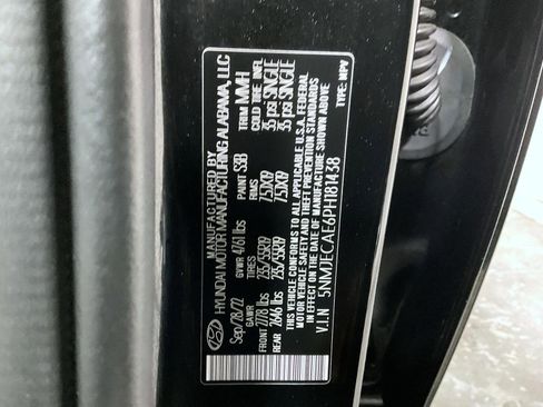 Certified 2023 Hyundai Tucson Limited w/ Winter Package image 25