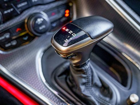 Used 2018 Dodge Challenger SRT Hellcat image 51