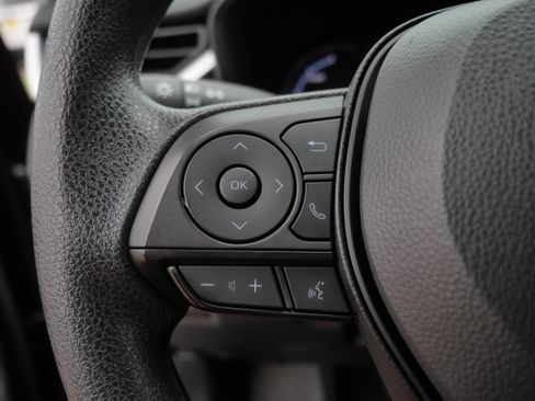 Certified 2025 Toyota RAV4 XLE AWD/4WD image 28