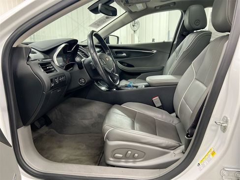 Used 2017 Chevrolet Impala Premier w/ Enhanced Convenience Package image 20