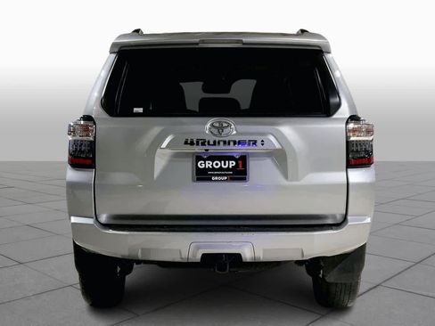 Used 2024 Toyota 4Runner SR5 image 5