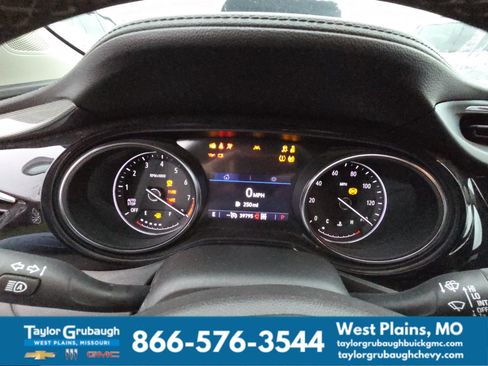 Used 2023 Buick Encore GX Preferred w/ Cold Weather Comfort Package AWD/4WD image 9