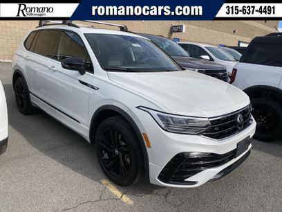 Used 2024 Volkswagen Tiguan SE R-Line