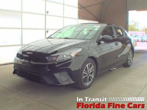 Used 2024 Kia Forte LXS FWD image 2