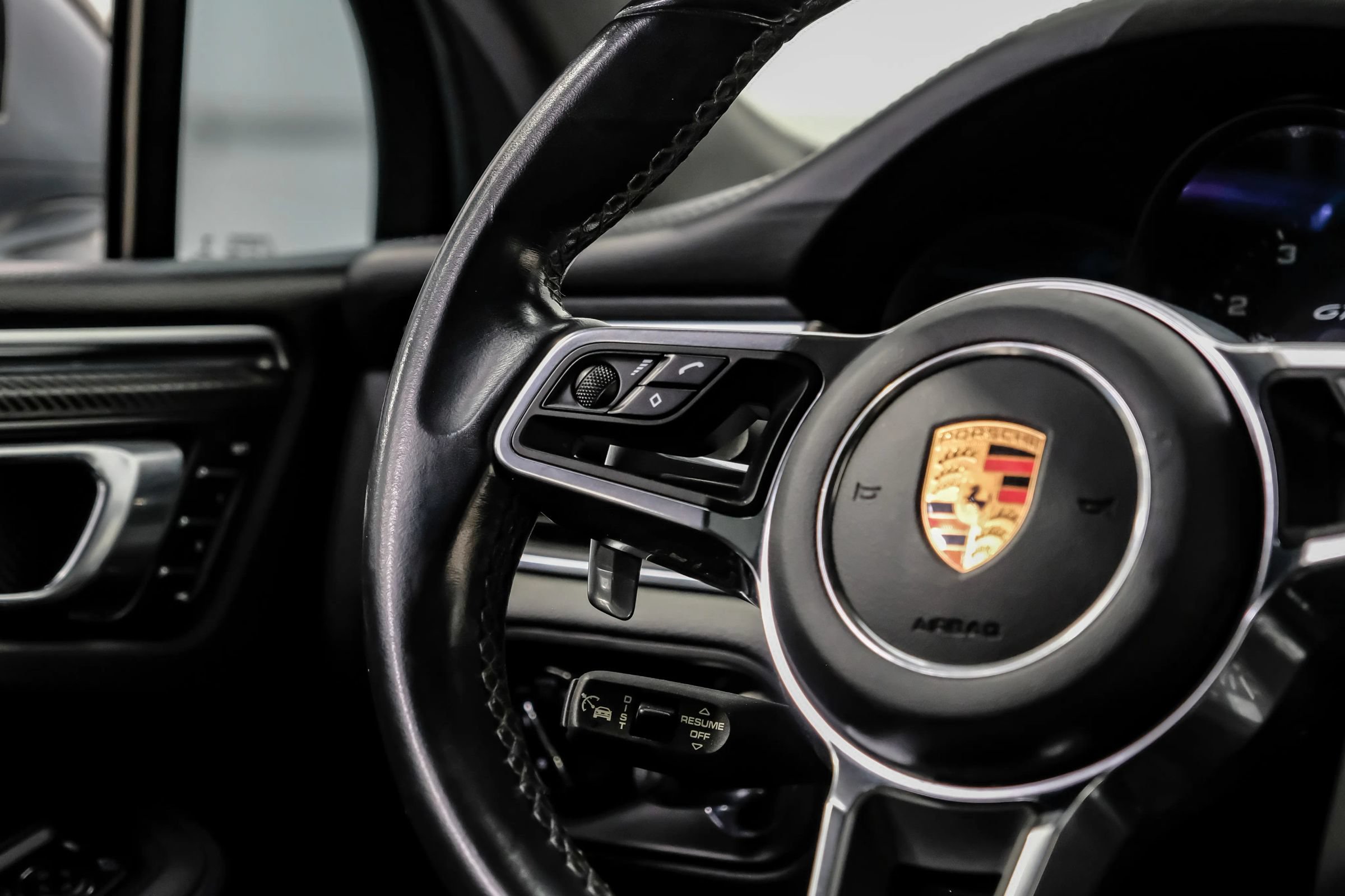Used 2018 Porsche Macan GTS w/ Premium Package Plus AWD/4WD image 25
