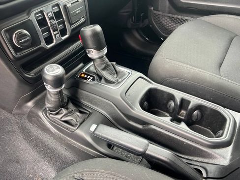 Used 2023 Jeep Wrangler Unlimited w/ Cold Weather Group AWD/4WD image 13