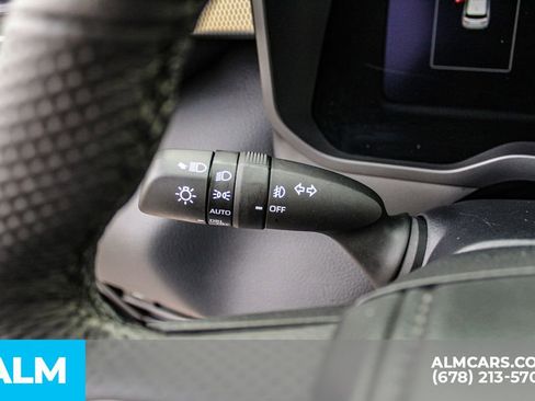 Used 2025 Toyota Sequoia Limited image 33