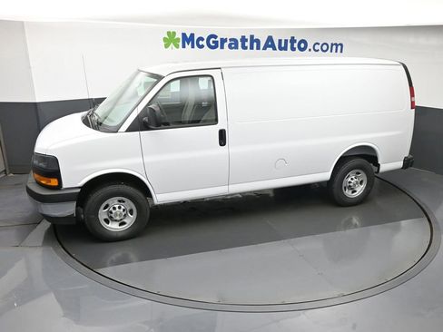 New 2026 Chevrolet Express 2500 w/ Driver Convenience Package RWD image 15
