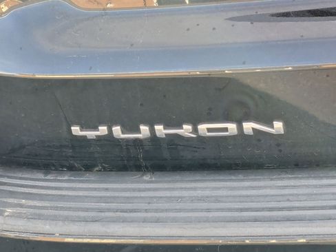 Used 2023 GMC Yukon Denali image 12