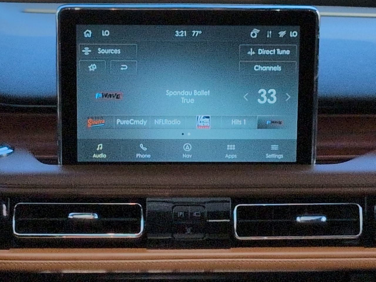 Certified 2021 Lincoln Aviator Reserve w/ Equipment Group 201A RWD image 17
