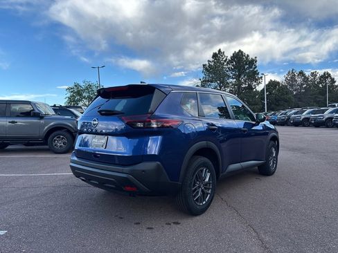 Used 2021 Nissan Rogue S AWD/4WD image 5