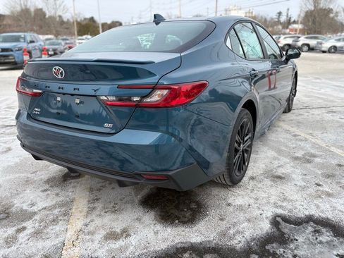 New 2026 Toyota Camry SE image 7