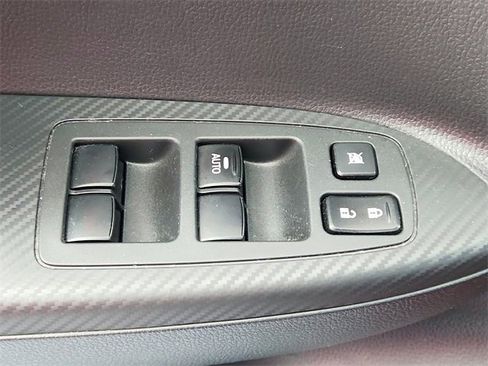 Used 2022 Mitsubishi Eclipse Cross SE image 33