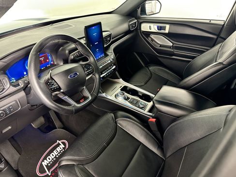 Used 2020 Ford Explorer ST w/ ST Street Pack AWD/4WD image 15