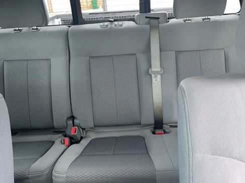 Used 2012 Ford F150 XLT w/ XLT Chrome Pkg image 28