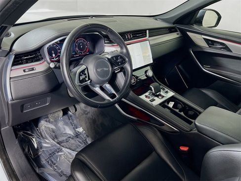 Used 2024 Jaguar F-PACE R-Dynamic S image 10