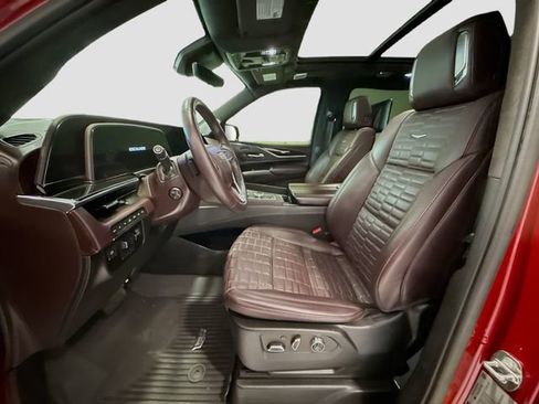 Used 2022 Cadillac Escalade ESV Sport Platinum AWD/4WD image 18