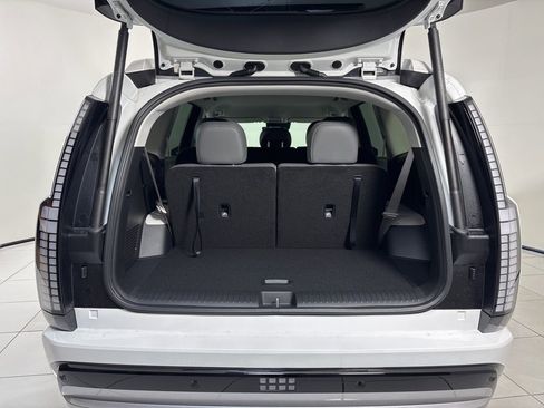 New 2026 Hyundai Ioniq 9 SEL image 25