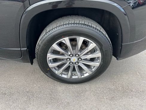Used 2023 Chevrolet Traverse Premier AWD/4WD image 14