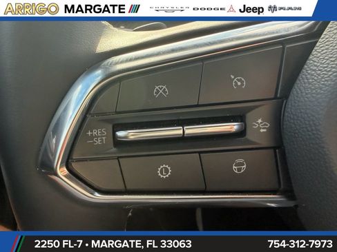 Used 2026 Chevrolet Traverse LT w/ Enhanced Driving Package FWD image 31