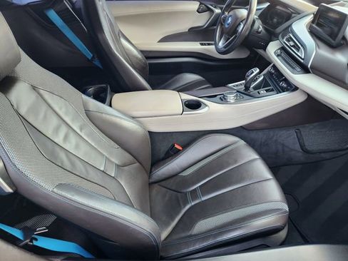 Used 2016 BMW i8 image 11