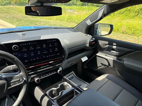 New 2026 Chevrolet Silverado EV Trail Boss w/ Plus Package AWD/4WD image 51