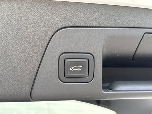 Used 2022 Buick Envision Preferred image 10