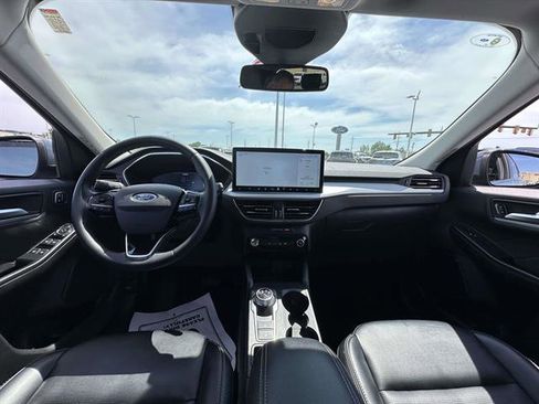 Used 2023 Ford Escape Platinum AWD/4WD image 13