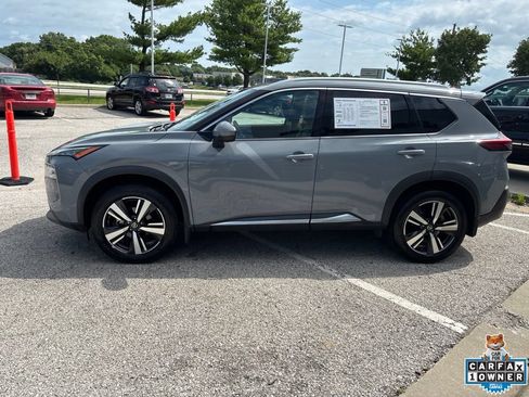 Used 2021 Nissan Rogue SL w/ Premium Package FWD image 16