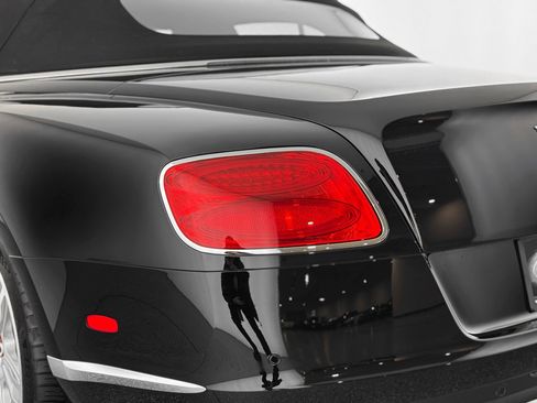 Used 2015 Bentley Continental GT image 48