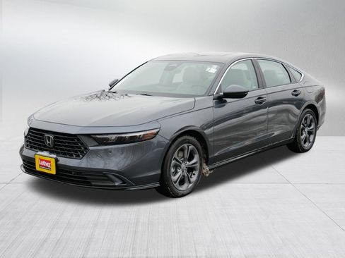 Certified 2025 Honda Accord EX-L image 3