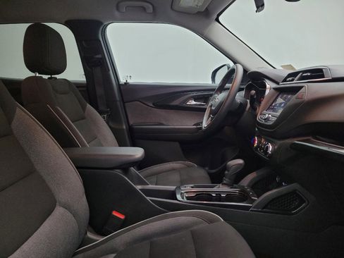 Used 2023 Chevrolet TrailBlazer LT FWD image 21